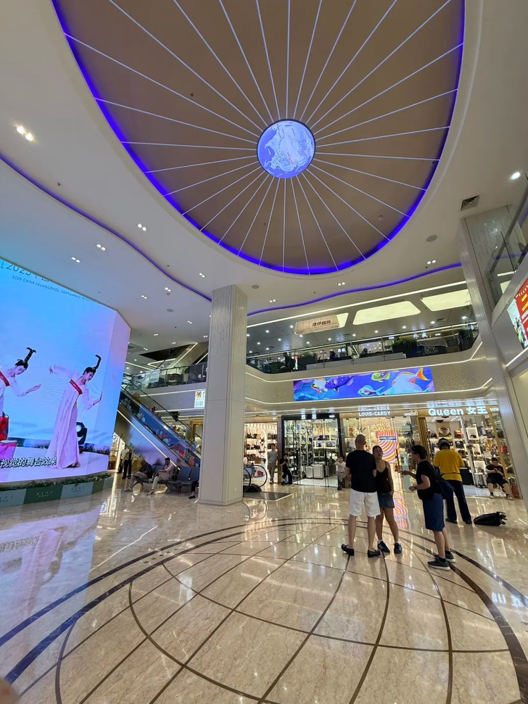 baiyun world city leather photos（Original shot, July 9, 2026） wholesale vendor in Guangzhou