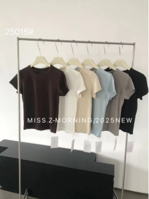 MISS.Z-MORNING-万佳七街49挡 万佳 档口微信二维码及货源实拍 MISS.Z-MORNING-万佳七街49挡 档口图