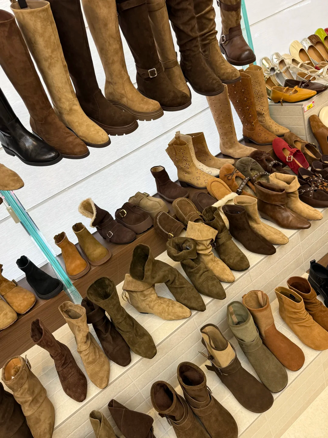 Where to Source Women’s Shoes in China: 6 Major Manufacturing Hubs Compared